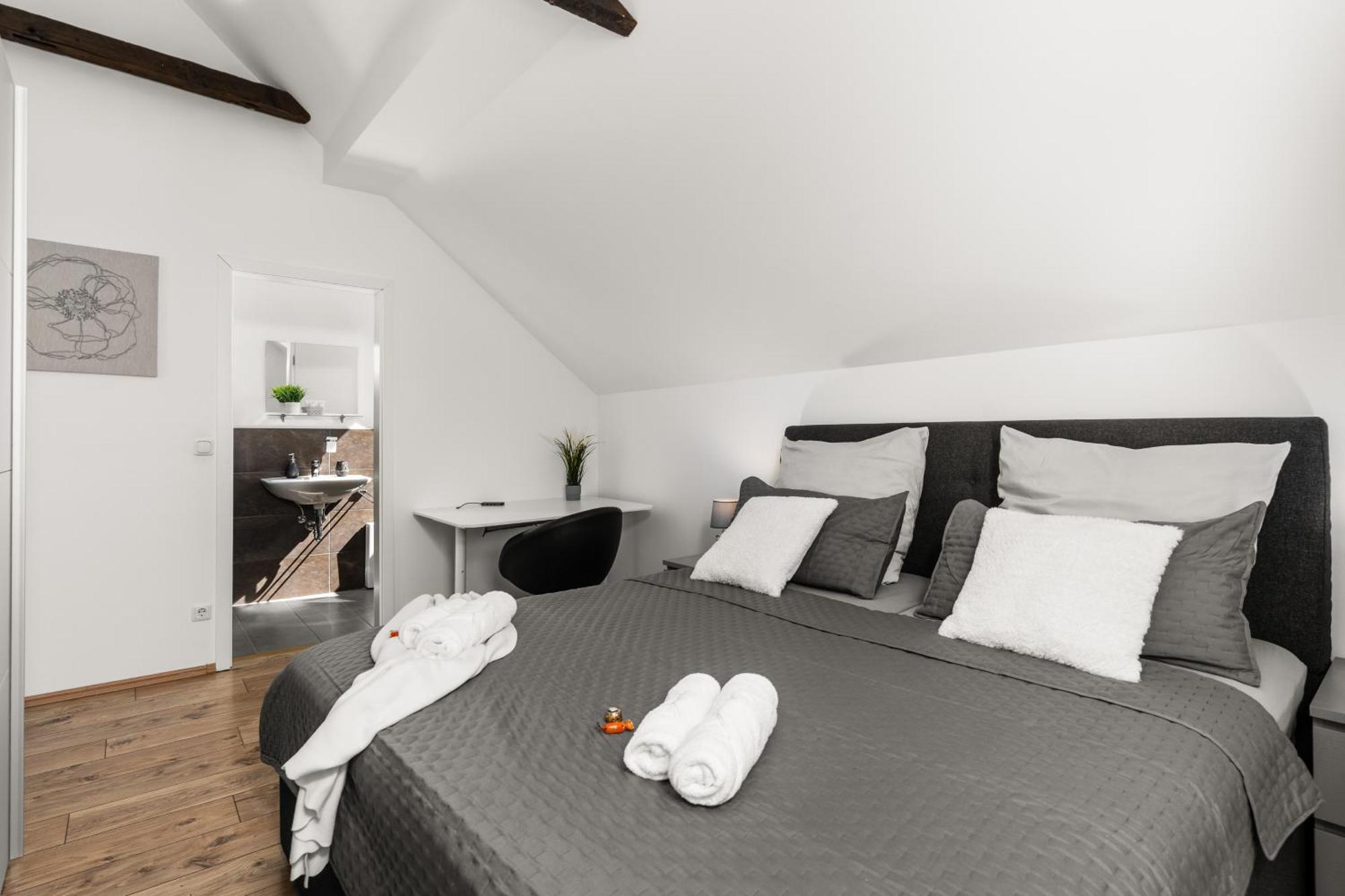 Mola Apartments-Charmante Ferienwohnung Im Herdecke Zentrum Fuer 3 Personen-Grosse Dachterrasse-Grill-Gratis Parken-Wlan Bagian luar foto