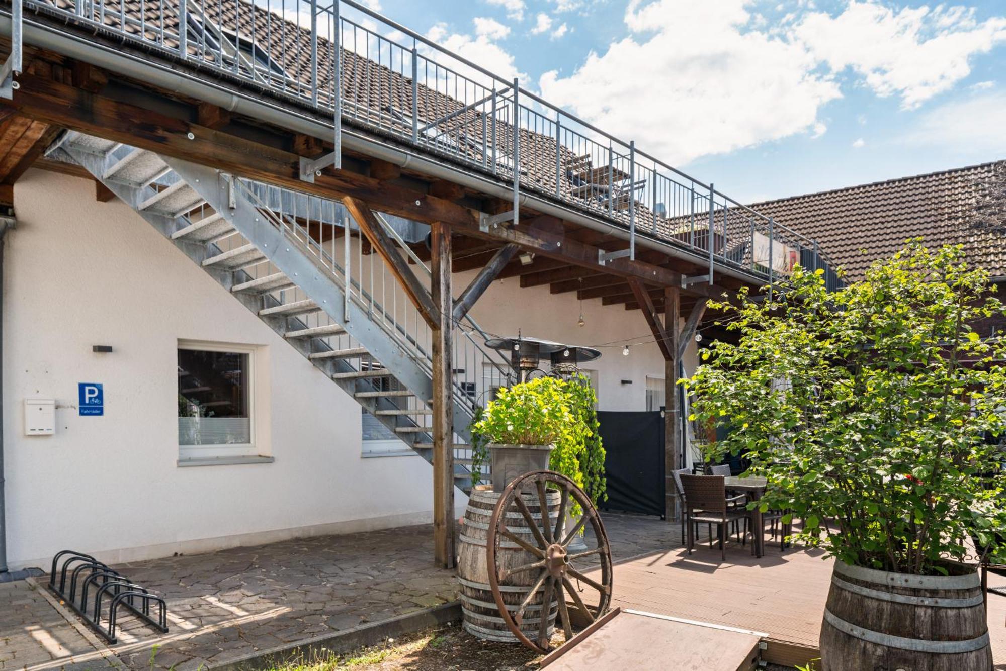 Mola Apartments-Charmante Ferienwohnung Im Herdecke Zentrum Fuer 3 Personen-Grosse Dachterrasse-Grill-Gratis Parken-Wlan Bagian luar foto