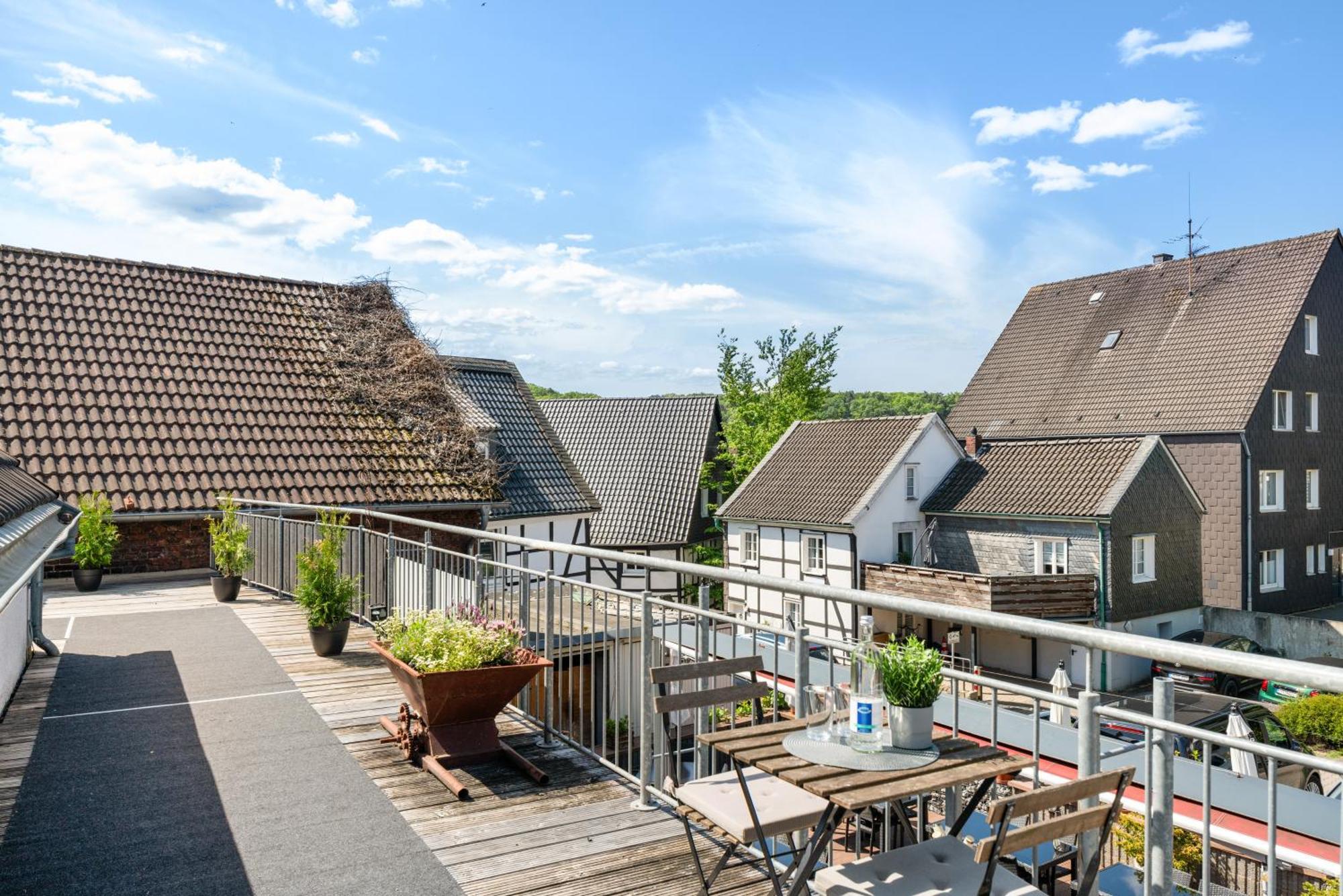 Mola Apartments-Charmante Ferienwohnung Im Herdecke Zentrum Fuer 3 Personen-Grosse Dachterrasse-Grill-Gratis Parken-Wlan Bagian luar foto