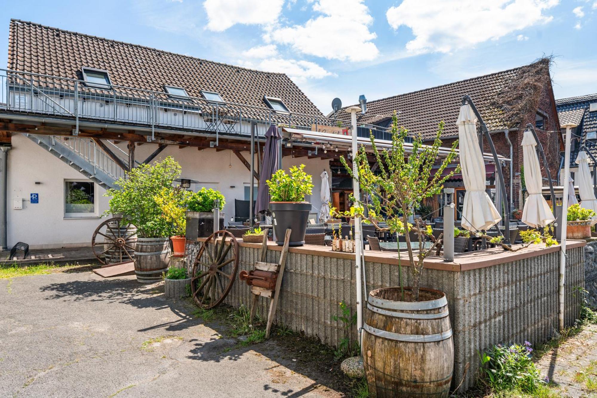 Mola Apartments-Charmante Ferienwohnung Im Herdecke Zentrum Fuer 3 Personen-Grosse Dachterrasse-Grill-Gratis Parken-Wlan Bagian luar foto